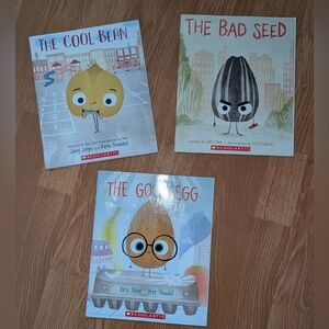 Scholastic Storybook Set - Blue, Red, Green Covers